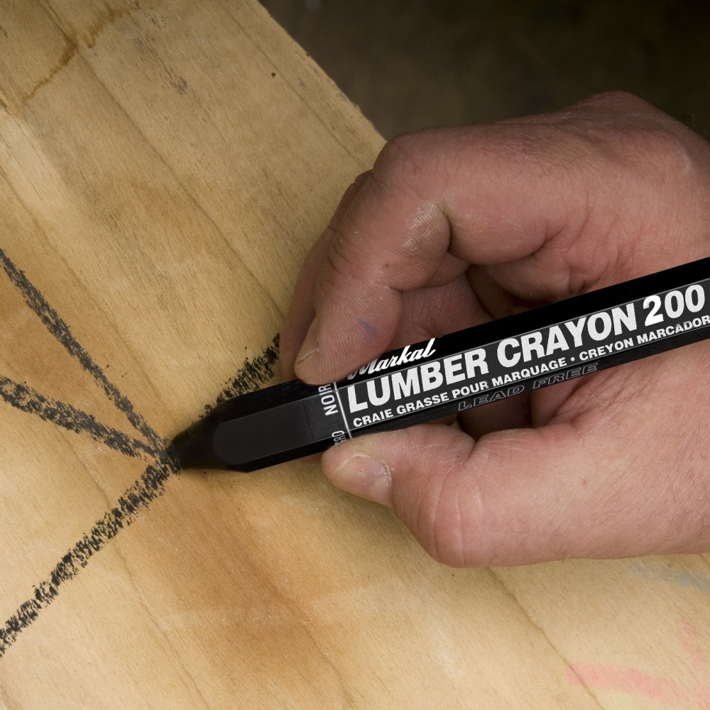 pics/Markal/Lumber Crayon 500/markal-lumber-crayon-200-use.jpg